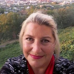 Meet your Posher, Sherrie